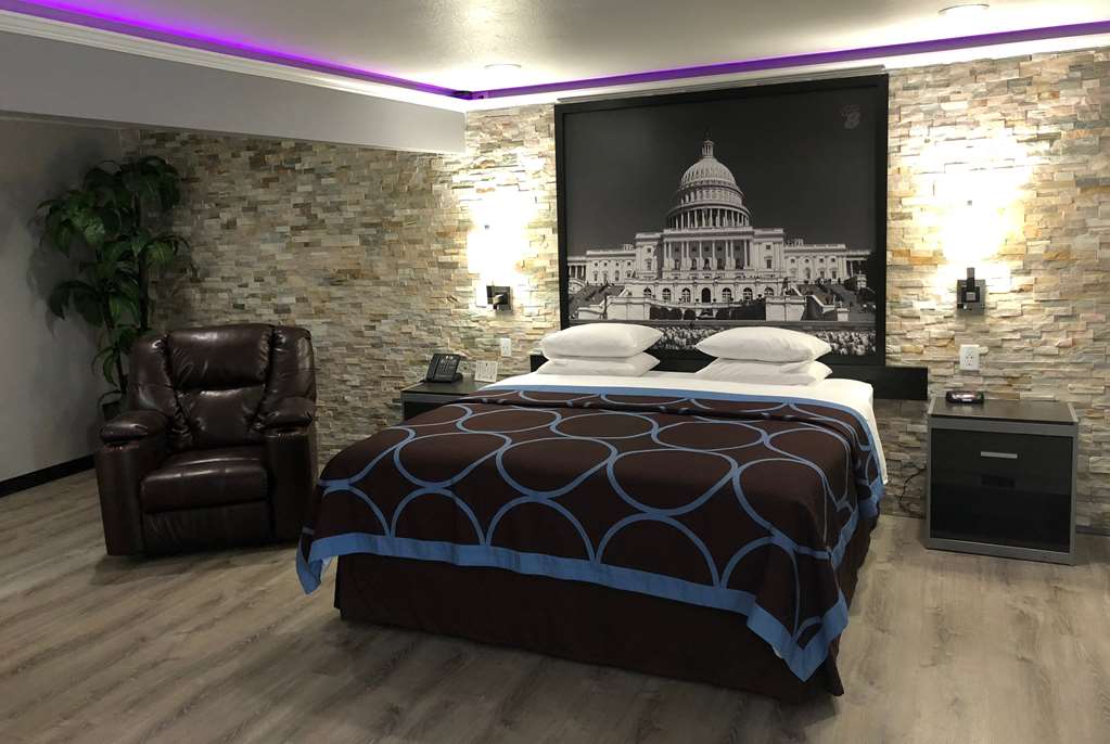 Super 8 by Wyndham Moberly MO - photo 18