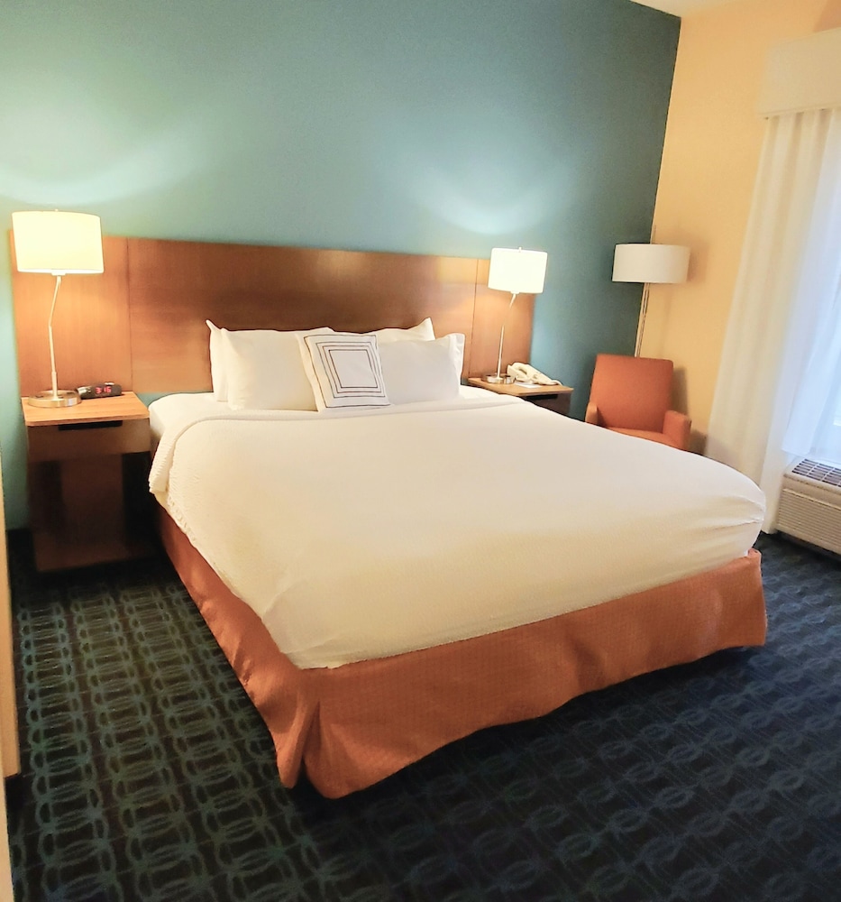 Fairfield Inn & Suites by Marriott Cleveland Avon - photo 2