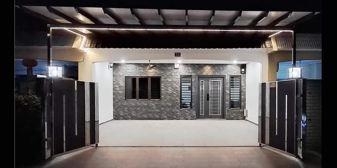 LittleBee Homestay KT — 4-Star Luxury Hotel in Kota Tinggi, Malaysia