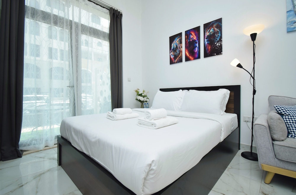 JVC studio Joya Verde with terrace 360 vacation — 4-Star Luxury Hotel in Dubai, United Arab Emirates