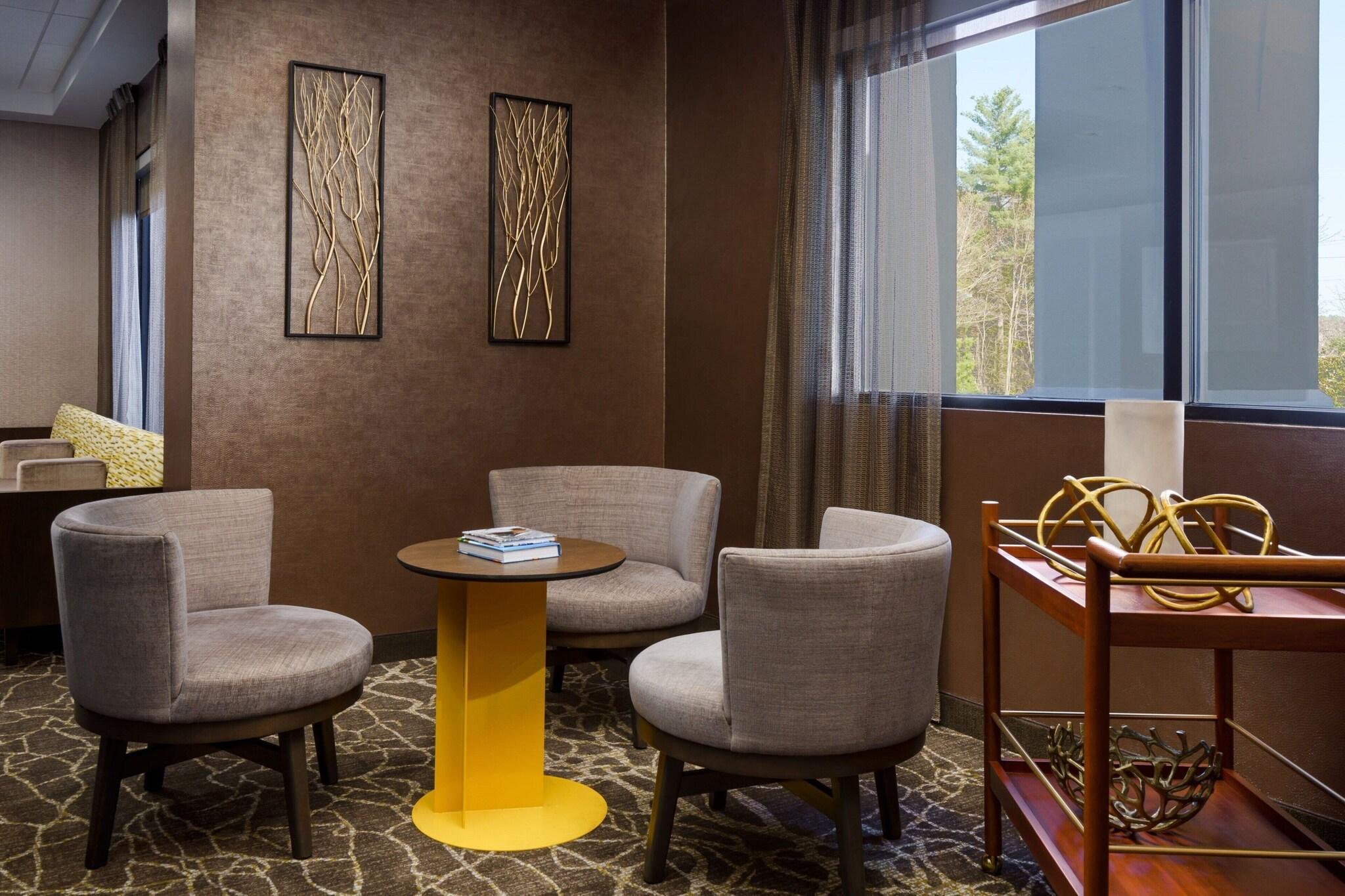 SpringHill Suites Manchester Boston Regional Airport - photo 21