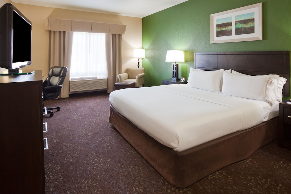 Holiday Inn Express & Suites Aberdeen by IHG - photo 12