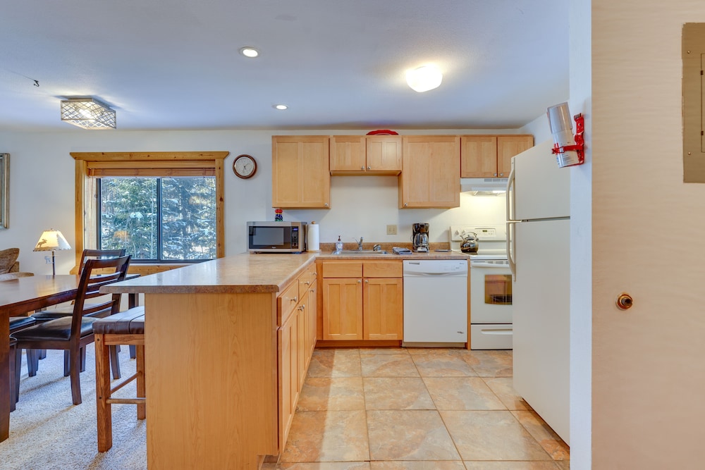 Winter Park Condo w Pool 3 Mi to Ski Resort - photo 8