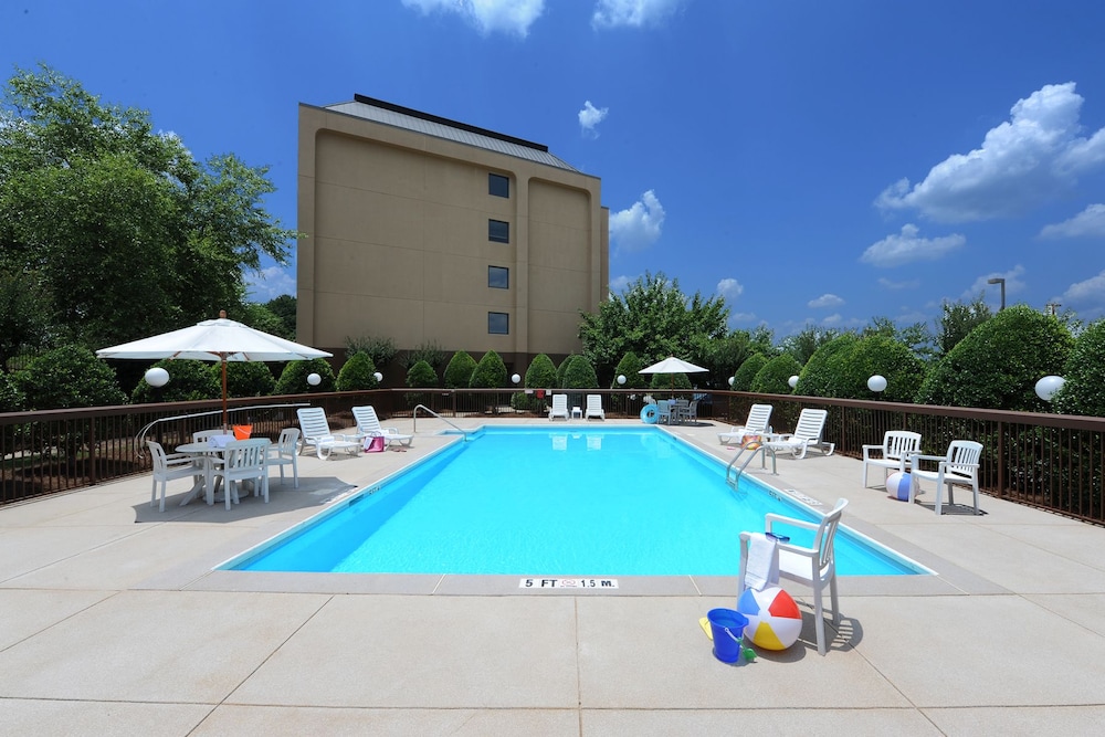 Hampton Inn Southlake - photo 17