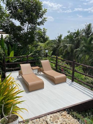 Vista Verde Family Living in Puerto Princesa, Philippines