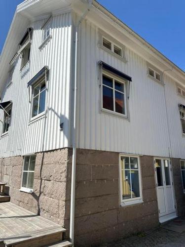Sommarhus i Kungshamn — hotel in Kungshamn