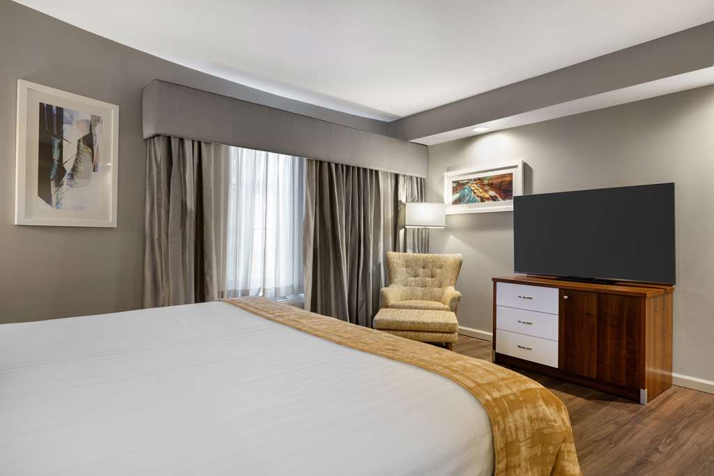 Best Western on the Avenue - photo 18