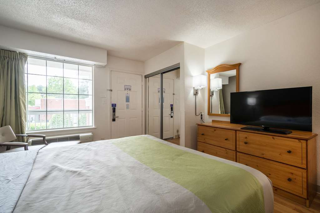 Studio 6 Extended Stay Roswell GA Atlanta - photo 14
