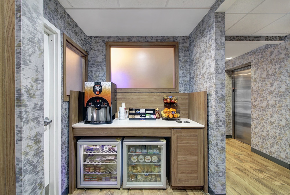 Candlewood Suites Winchester by IHG - photo 40