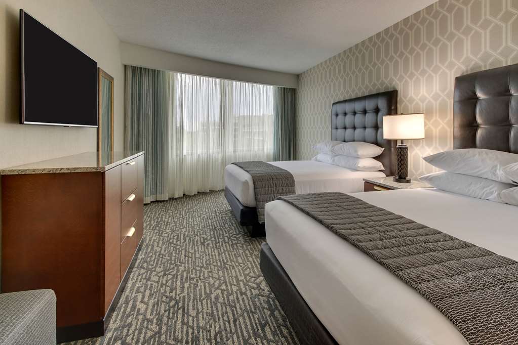 Drury Plaza Hotel Richmond - photo 36