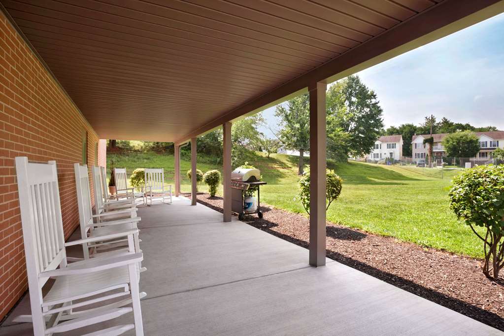 Travelodge by Wyndham Brunswick near Frederick - photo 16