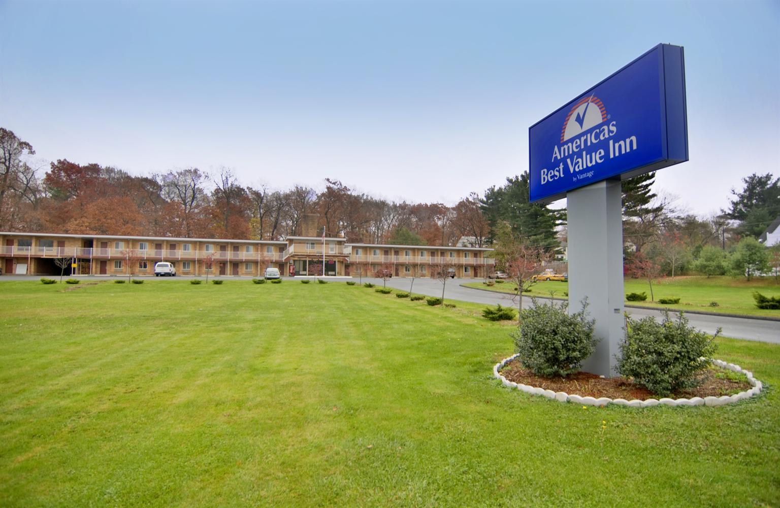 Americas Best Value Inn Wethersfield Hartford - photo 12