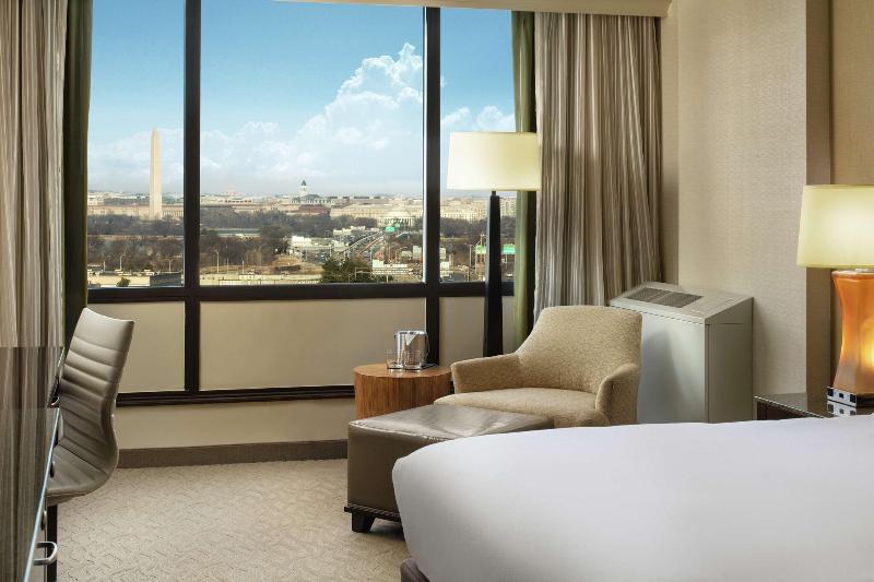 DoubleTree by Hilton Washington DC Crystal City - photo 79