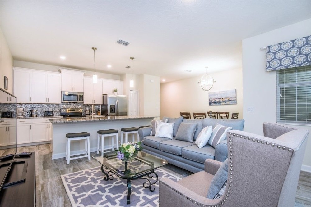 Ev230259 Champions Gate Resort 4 Bed 3 Baths Townhome - photo 2