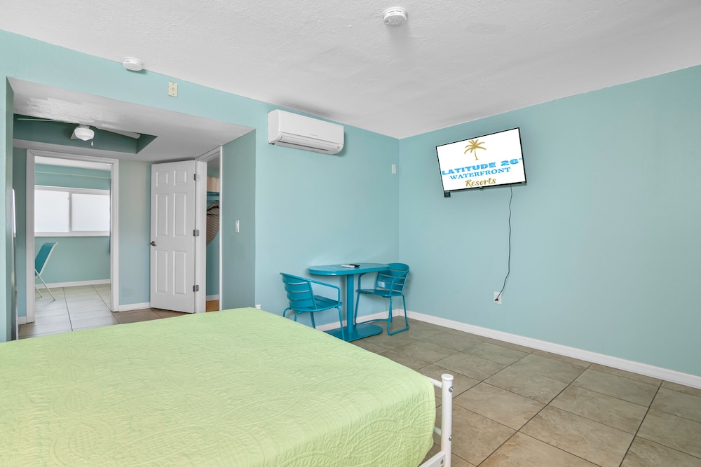 Latitude 26 Waterfront Resort & Marina - photo 12