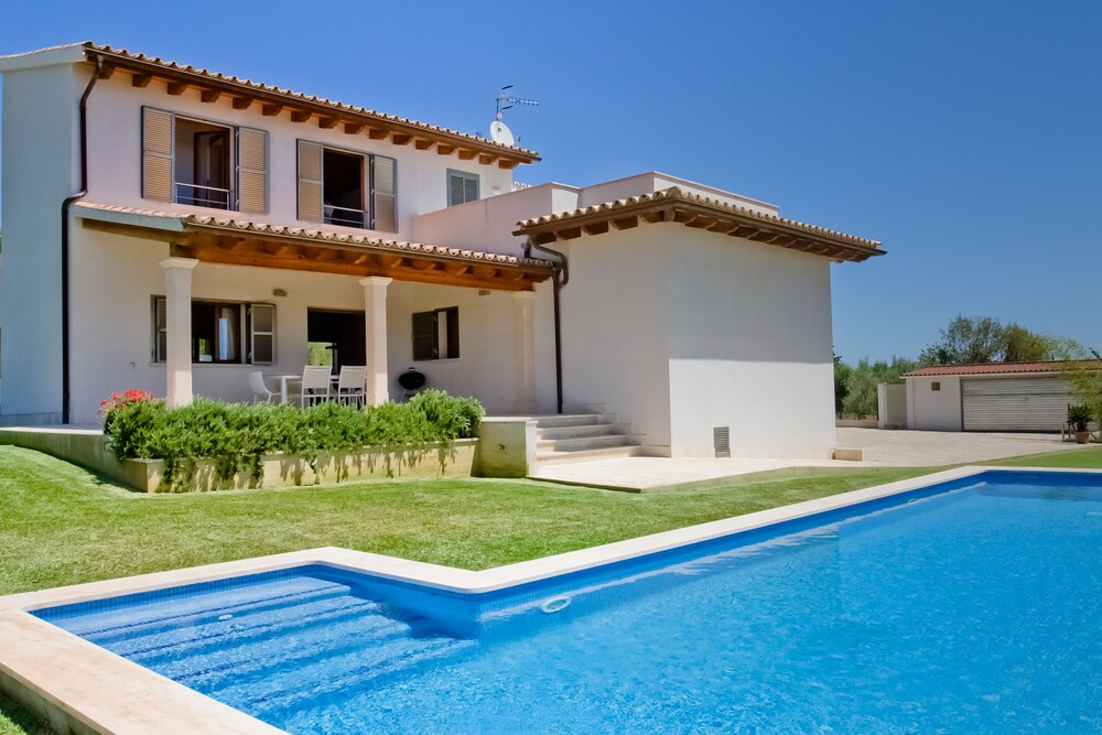 Finca Can Salat - carbon neutral hotel in Selva