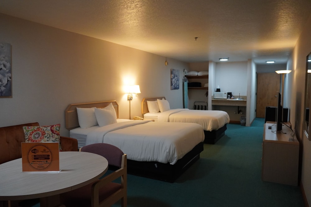 Timberland Inn & Suites - photo 28