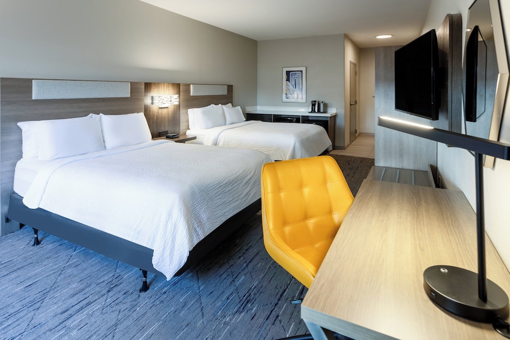 Holiday Inn Express & Suites Flowood by IHG - photo 26