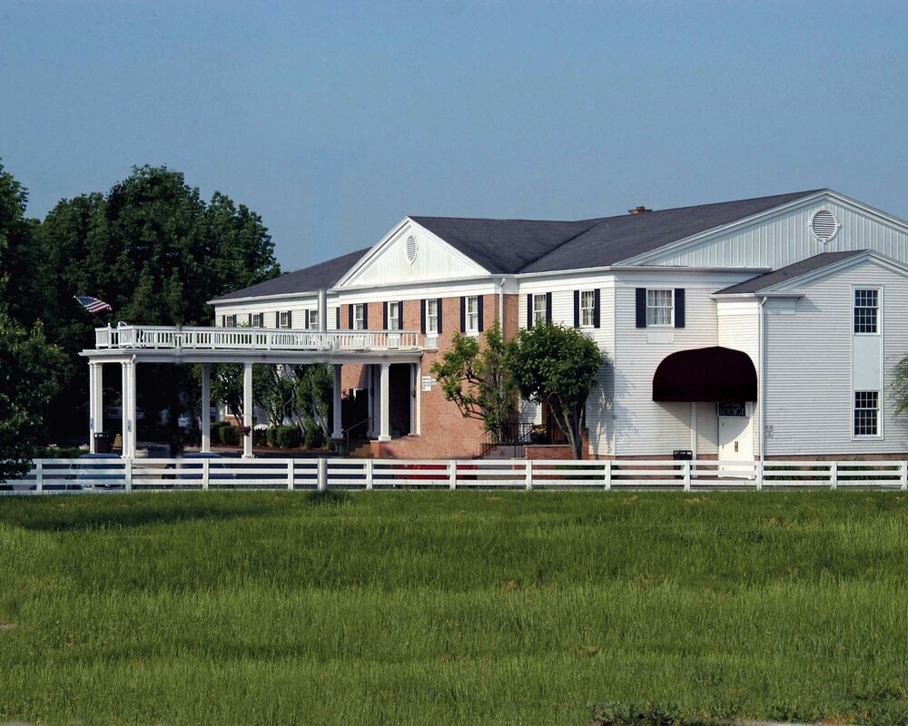 Breckinridge Inn — Louisville