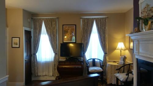 Old Brick Inn - photo 21