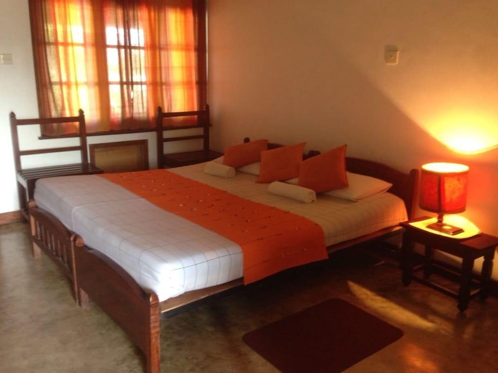 Ivory Inn — hotel in Dehiwala-Mount Lavinia