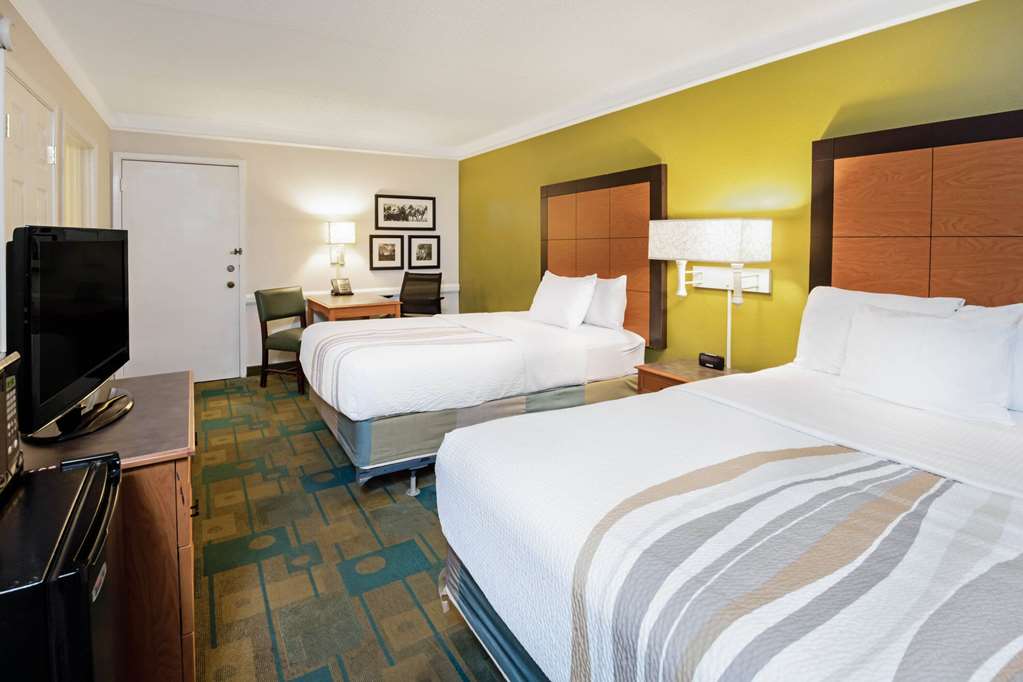 La Quinta Inn by Wyndham Amarillo Mid City - photo 5