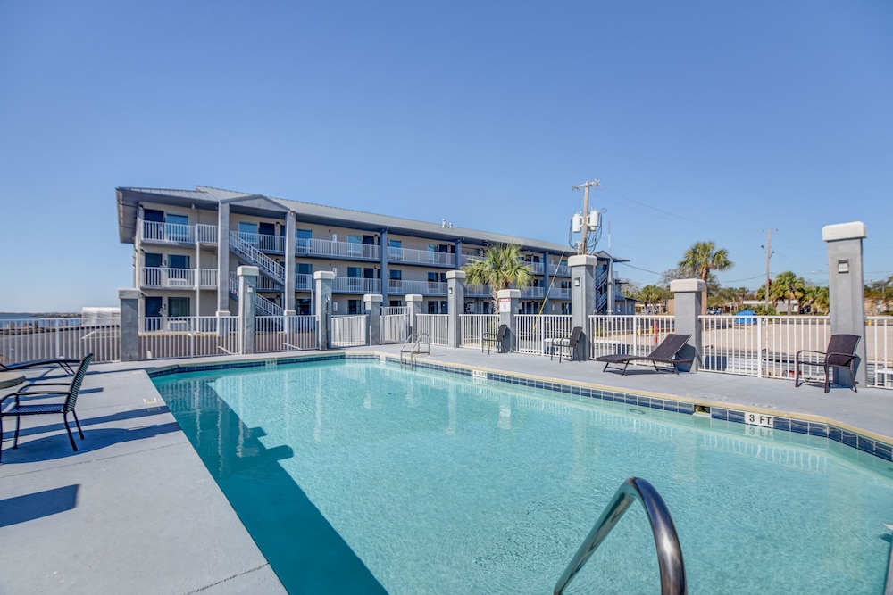 Seabreeze Inn - photo 28