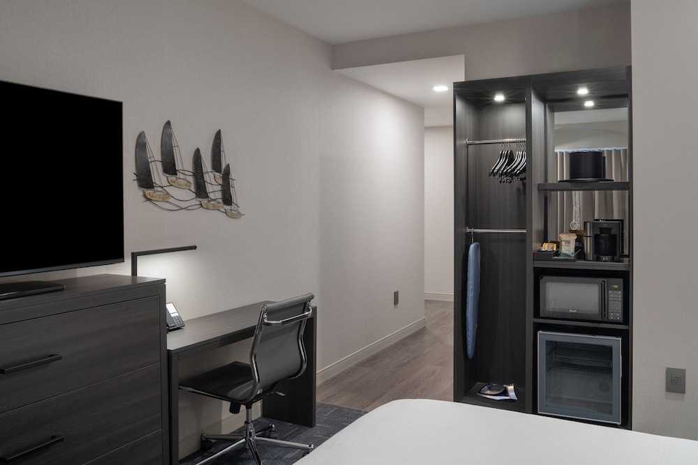 Fairfield Inn & Suites By Marriott Annapolis - photo 11