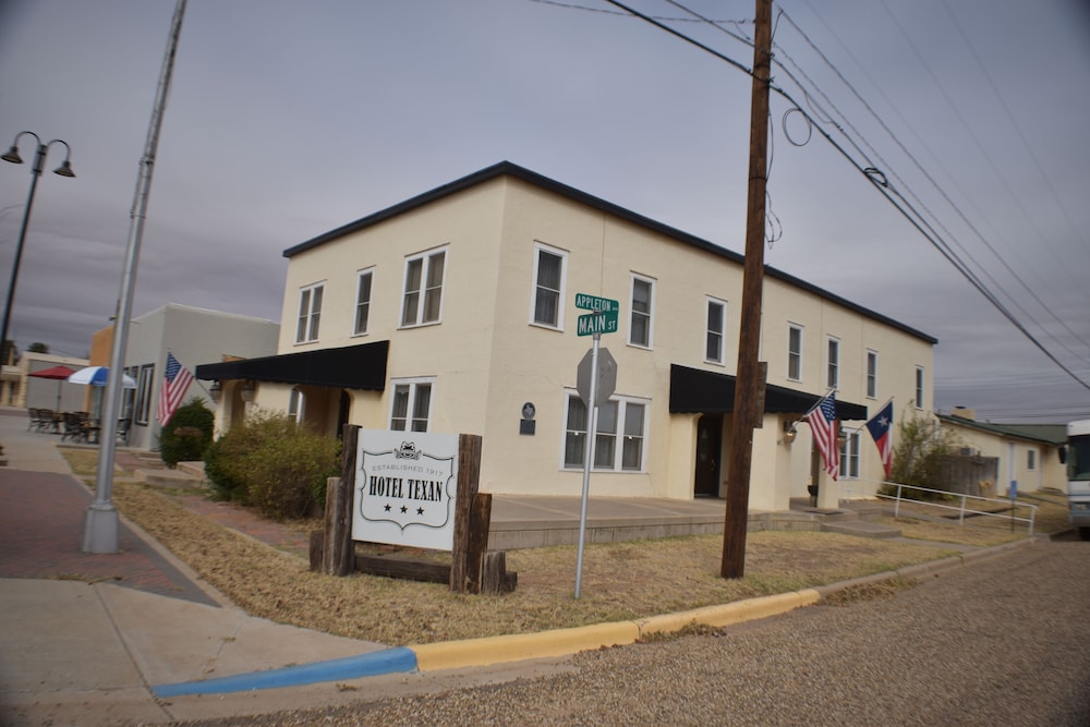 The Hotel Texan - photo 20