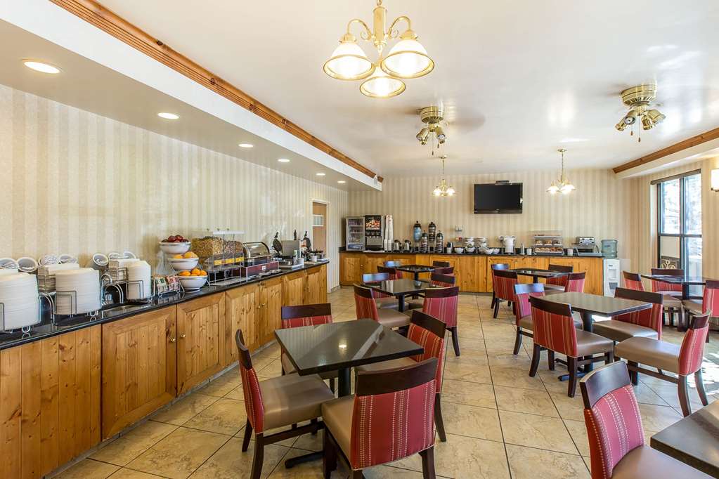 Comfort Suites Summit County - photo 23