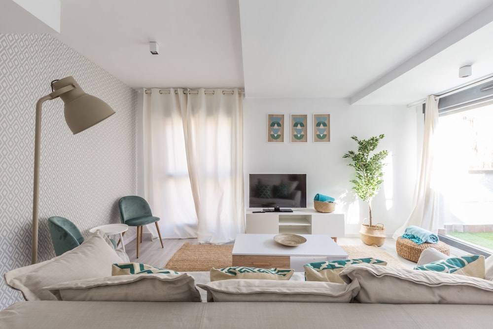 Horoko Apartments by gaiarooms — 4-Star Luxury Hotel in Madrid, Spain