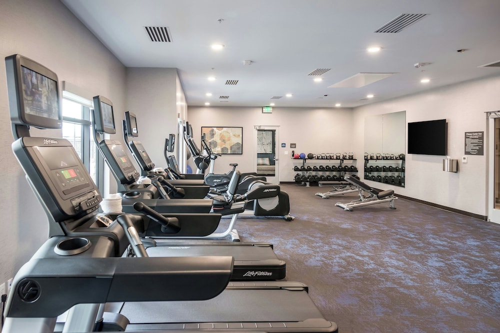 Fairfield Inn & Suites by Marriott San Jose North Silicon Valley - photo 23