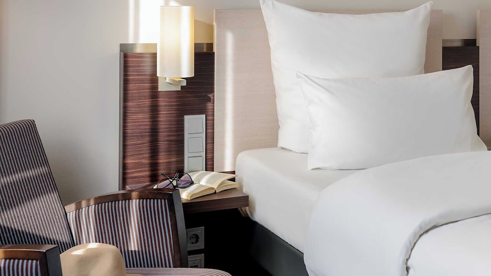 Mercure Hotel München Süd Messe — 4-Star Luxury Hotel in Munich, Germany