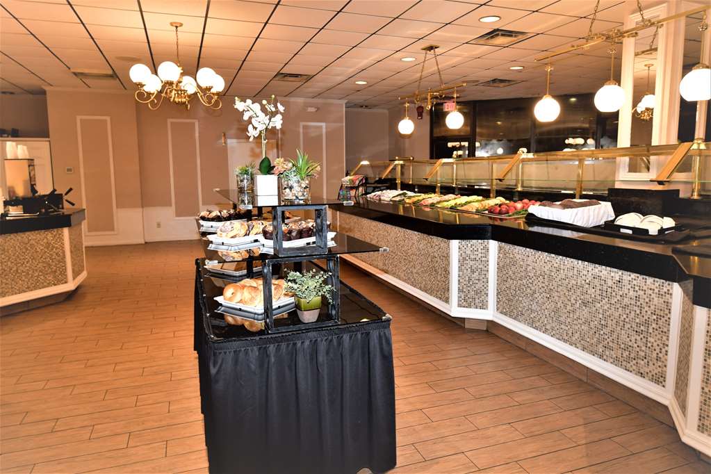 Ramada Hotel & Conference Center by Wyndham Jacksonville - photo 11