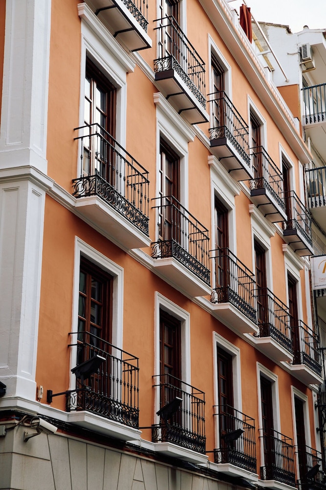 Honest Hotel Granada - last minute hotel in Granada