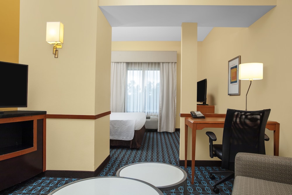 Fairfield Inn & Suites by Marriott Augusta - photo 21