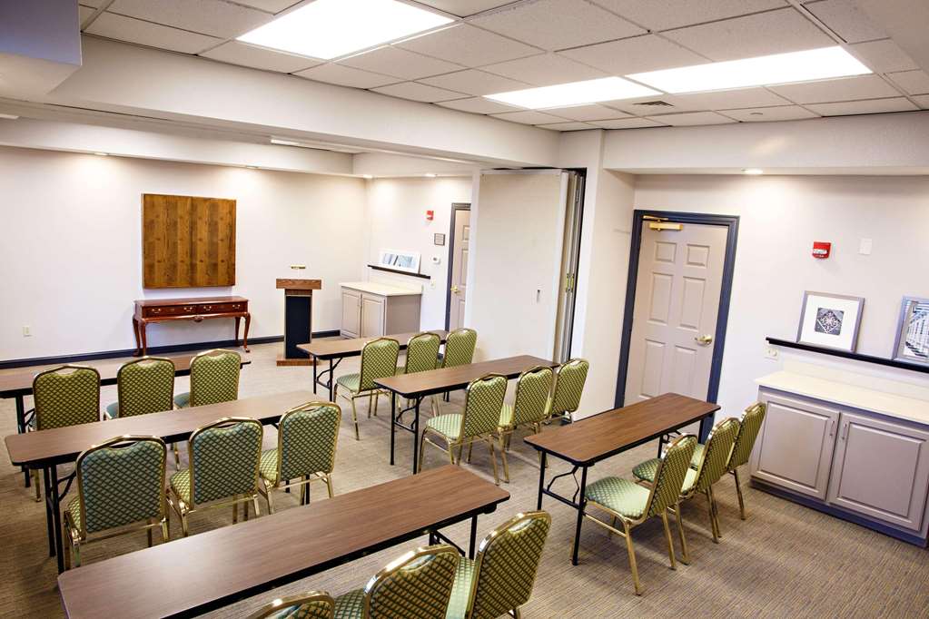 Country Inn & Suites by Radisson Harrisburg West Mechanicsburg - photo 14