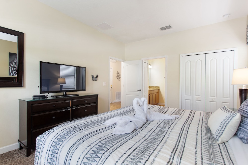Southern Sun At Championsgate Resort By Shine Villas 446 6 Bedroom Villa - photo 6