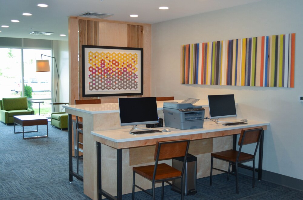 Holiday Inn Express & Suites Raleigh Airport Brier Creek by IHG - photo 17