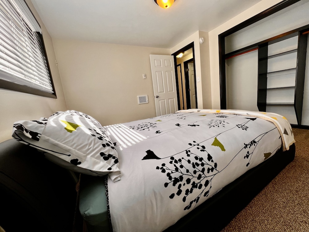 Kingston East - photo 24