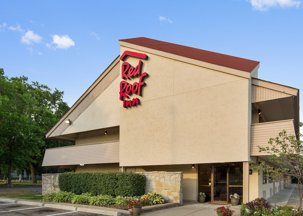 Red Roof Inn Detroit Roseville St Clair Shores - featured photo