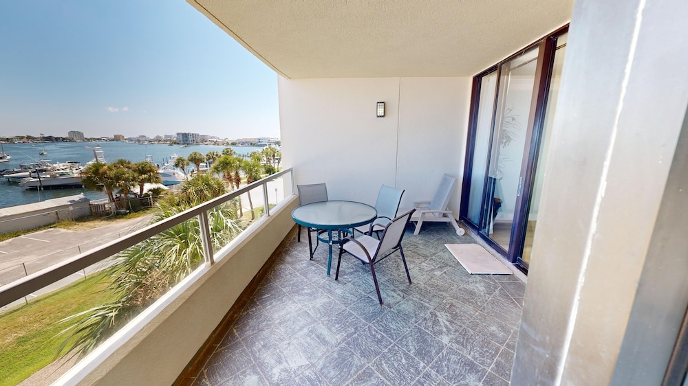East Pass Towers 304 3 Bedroom Condo by RedAwning Destin - photo 44