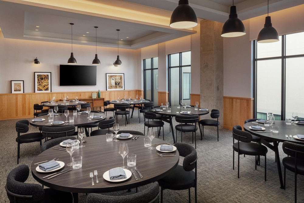 Homewood Suites by Hilton Nashville Downtown the Gulch - photo 18