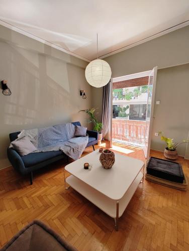 Elegant Apartment in Thissio — 4-Star Luxury Hotel in Athens, Greece