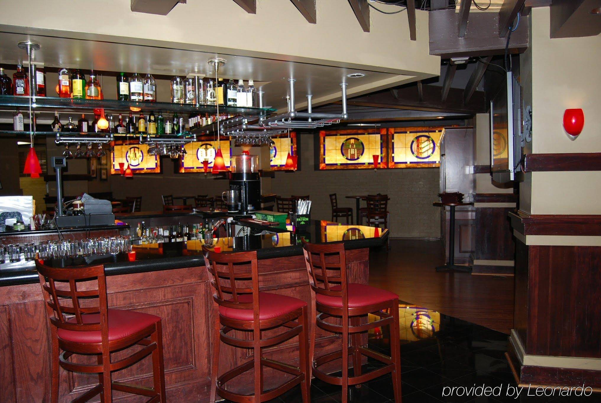 Love Field Hotel & Suites - photo 10
