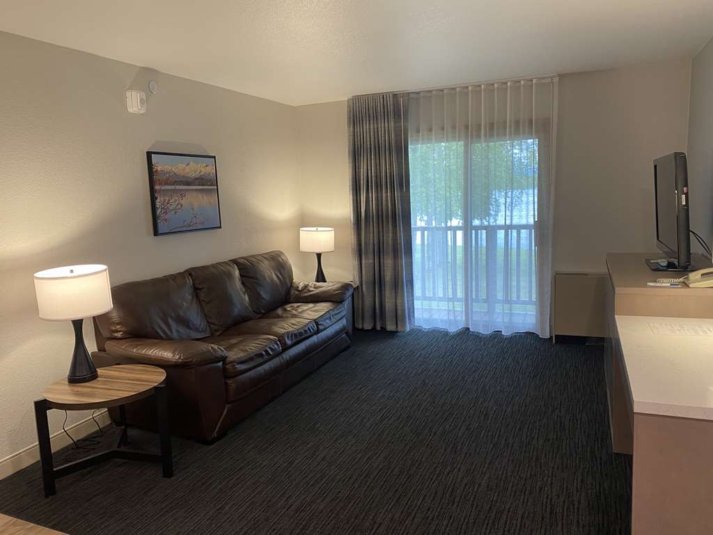Best Western Lake Lucille Inn - photo 10