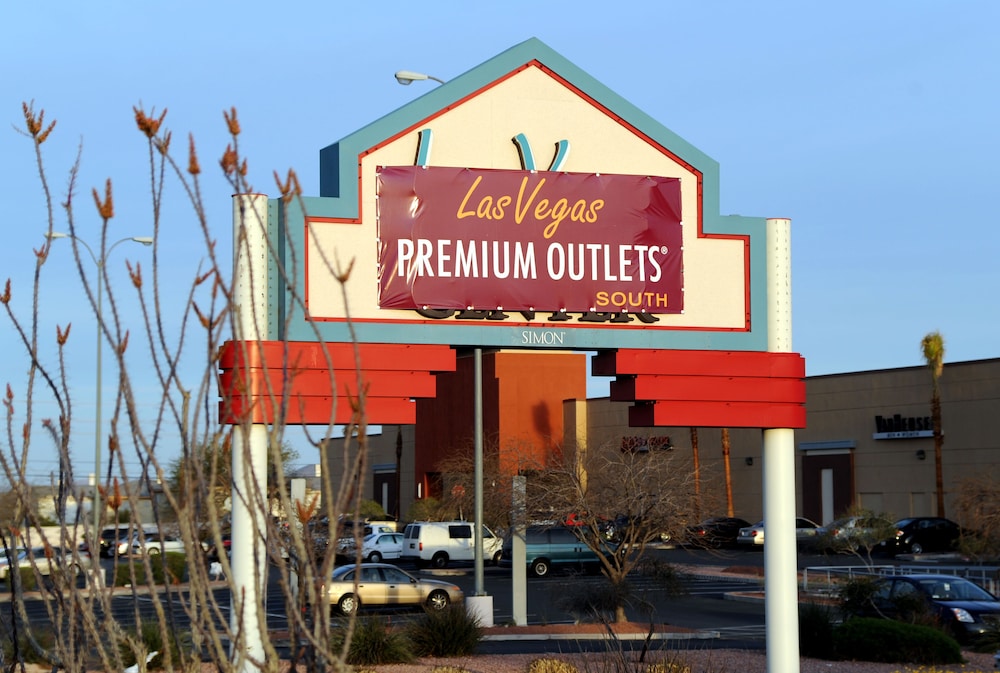 DoubleTree by Hilton Las Vegas Airport - photo 56