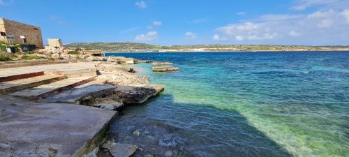 Seaside Serenity 6 few mins walk to the beach by QuickTrips — Mellieha — photo 3