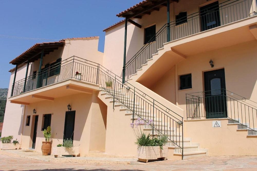 Emily's Apartments — 4-Star Luxury Hotel in Corfu, Greece