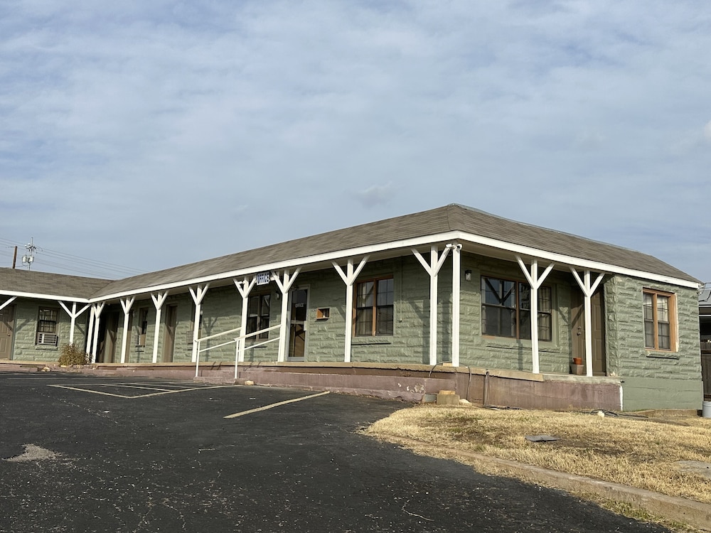 Llano Motel - photo 56